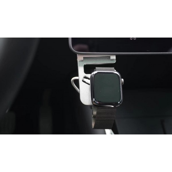 Liimattu Apple Watch -laturin pidike Tesla