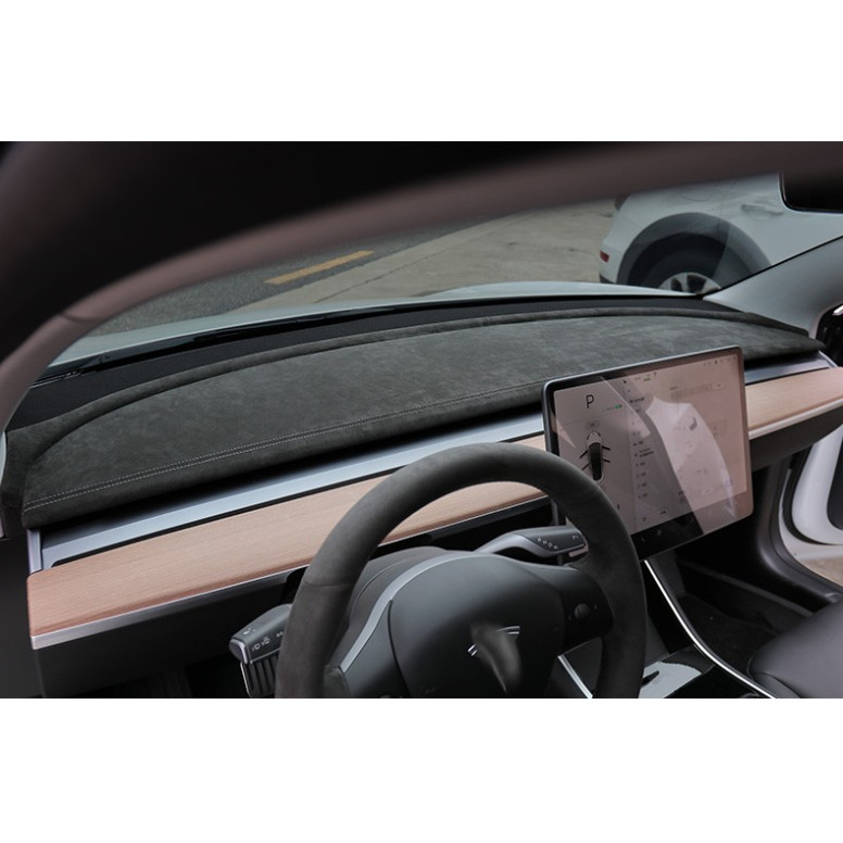 Tesla Model 3 Instrumentpanel i ekte Alcantara®-stoff for og Model Y