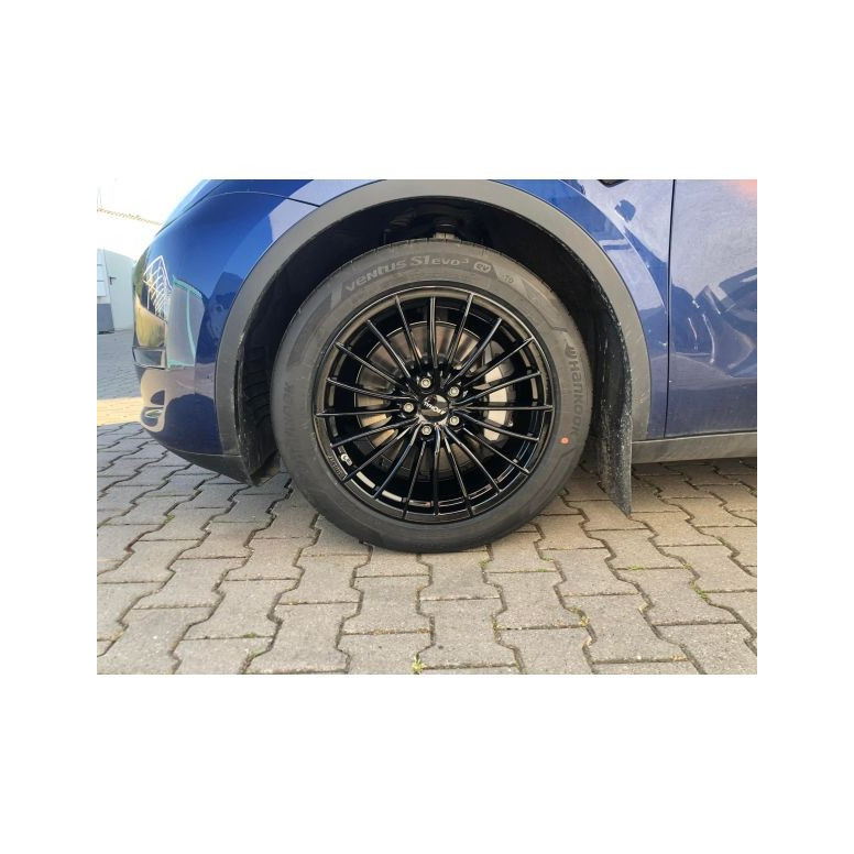 Komplette 19-tommers vinterhjul til Tesla Model Y , med R68-felger og dekk (sett med 4)