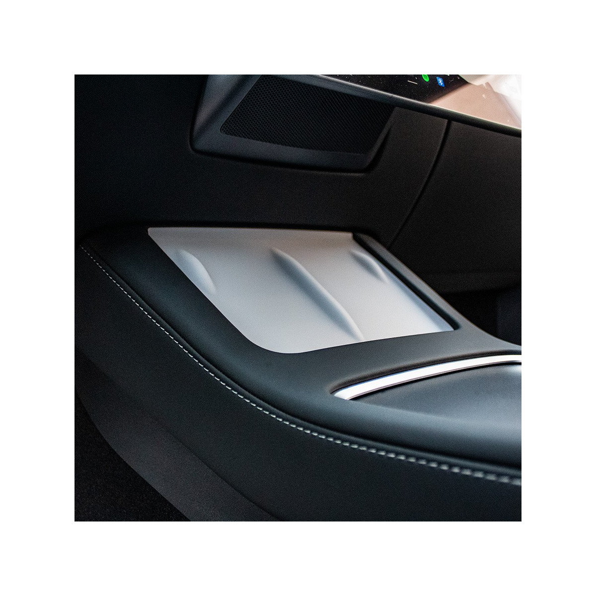 Liukumaton matto latausalustalle - Tesla Model 3 ja Model Y 2021+