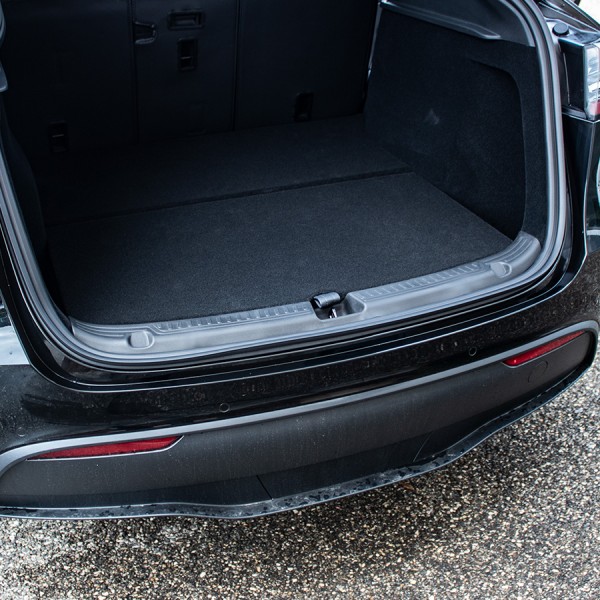 PVC trunk sill protection - Tesla Model Y