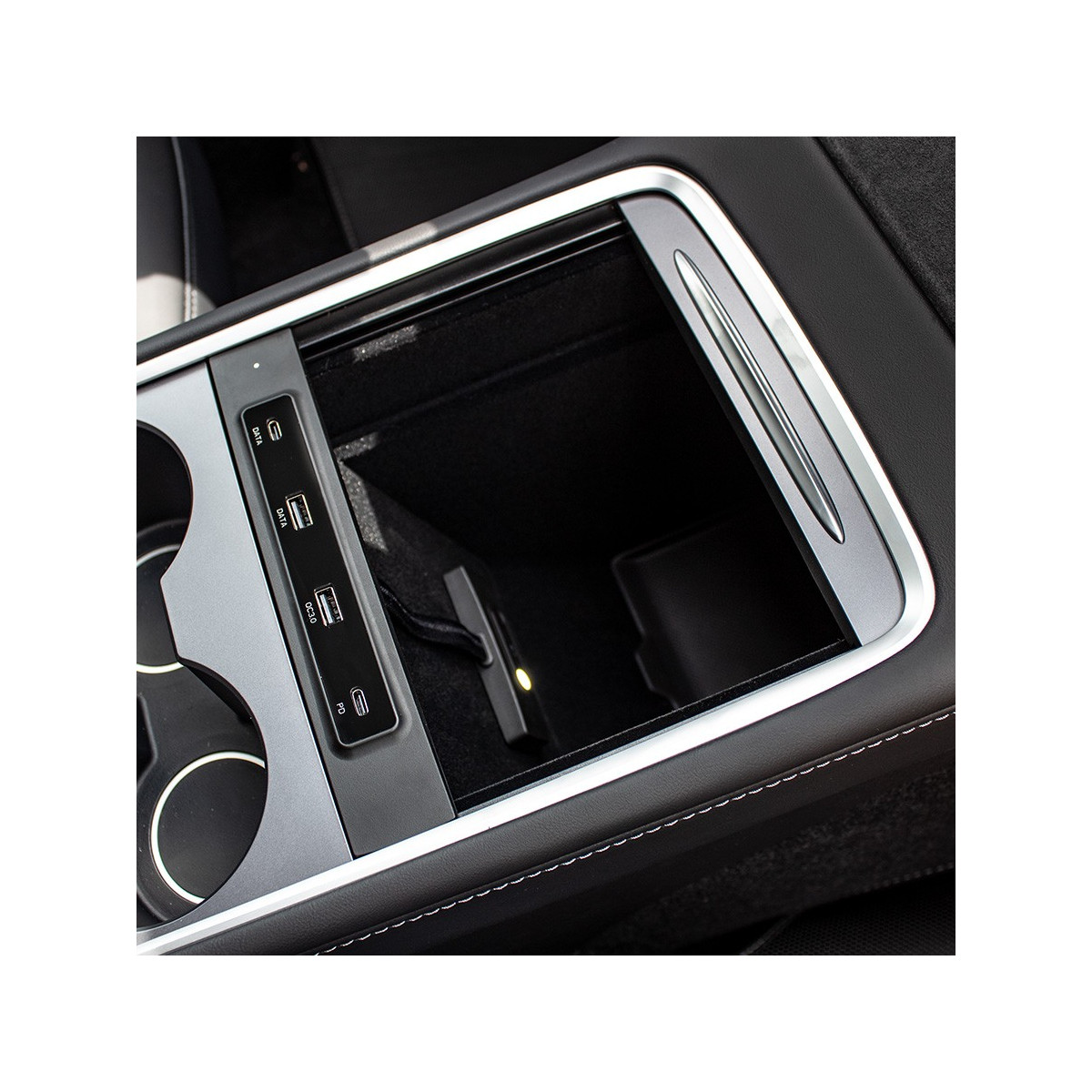 Tesla Model 3 Multifunktionel USB-hub til og Model Y