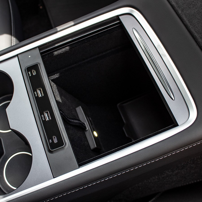 Tesla Model 3 Multifunktionel USB-hub til og Model Y
