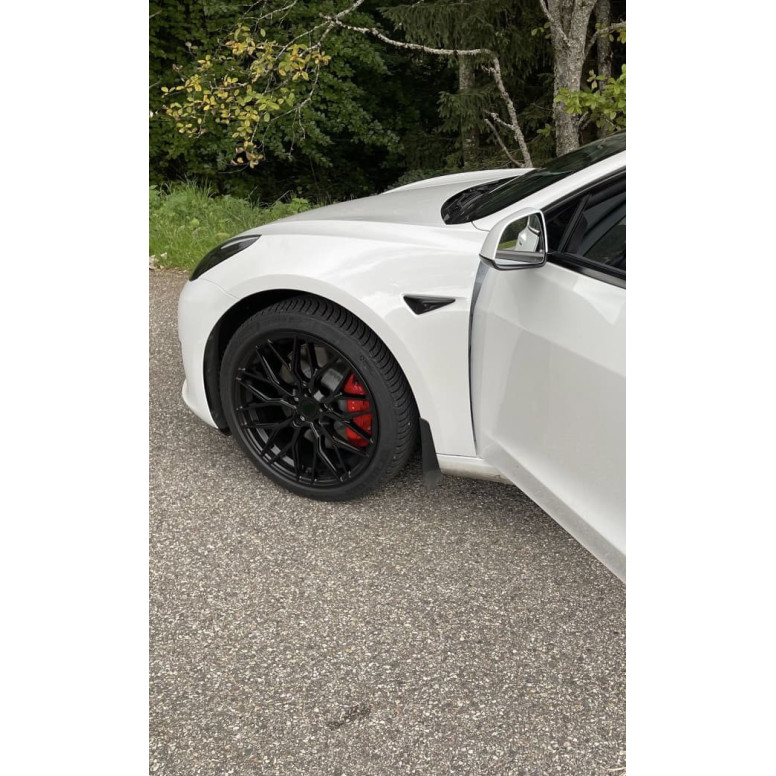 4 kpl Motorsport-tyyppisiä vanteita Tesla