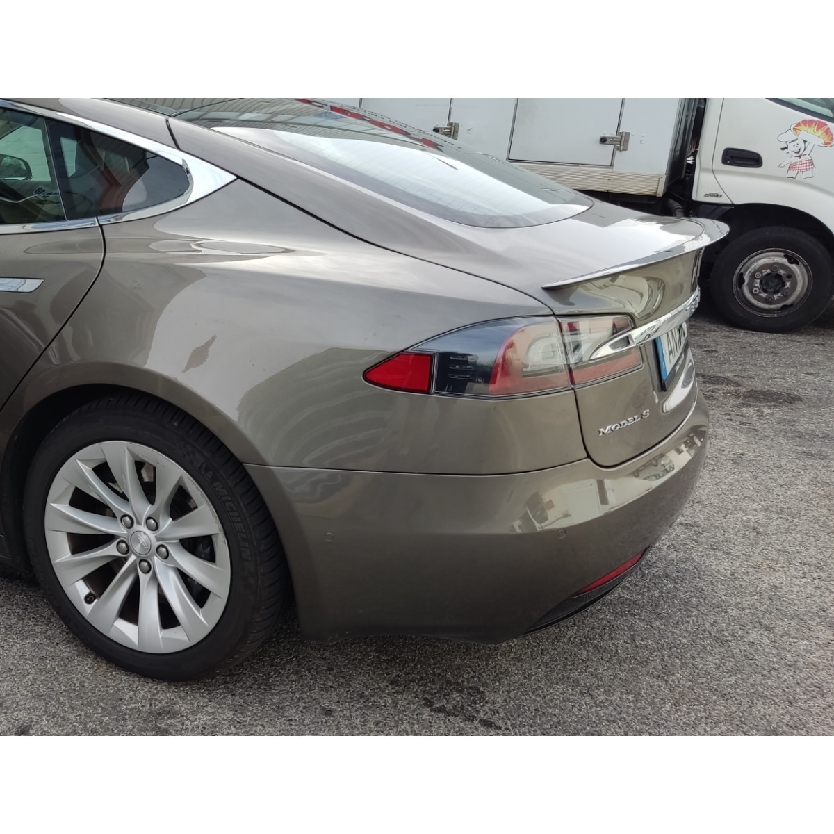 Spoiler performance Plaid per Tesla Model S