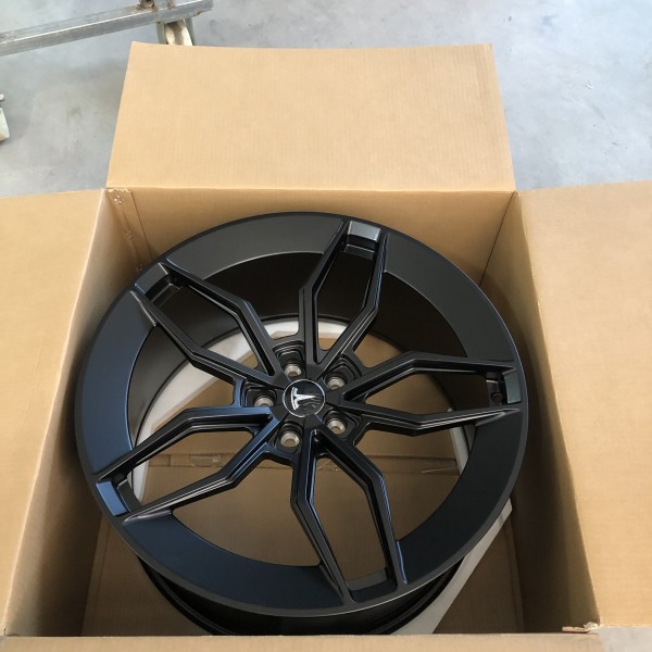 Kit of 4 EXO-A44 forged rims for Tesla Model Y