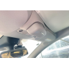 Brilleholder i loftet til Tesla Model 3 og Model Y