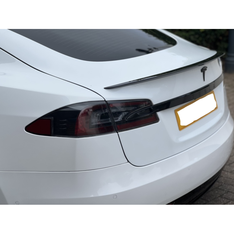 Spojler Performance Plaid pre Tesla Model S