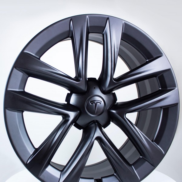 Complete winter wheels for Tesla Model S LR & Plaid - Arachnid rims with tires (Set of 4)
