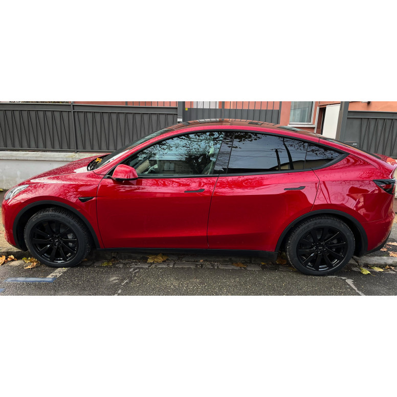 Komplette 19-tommers vinterhjul til Tesla Model Y – PL06-felger med dekk (sett med 4)