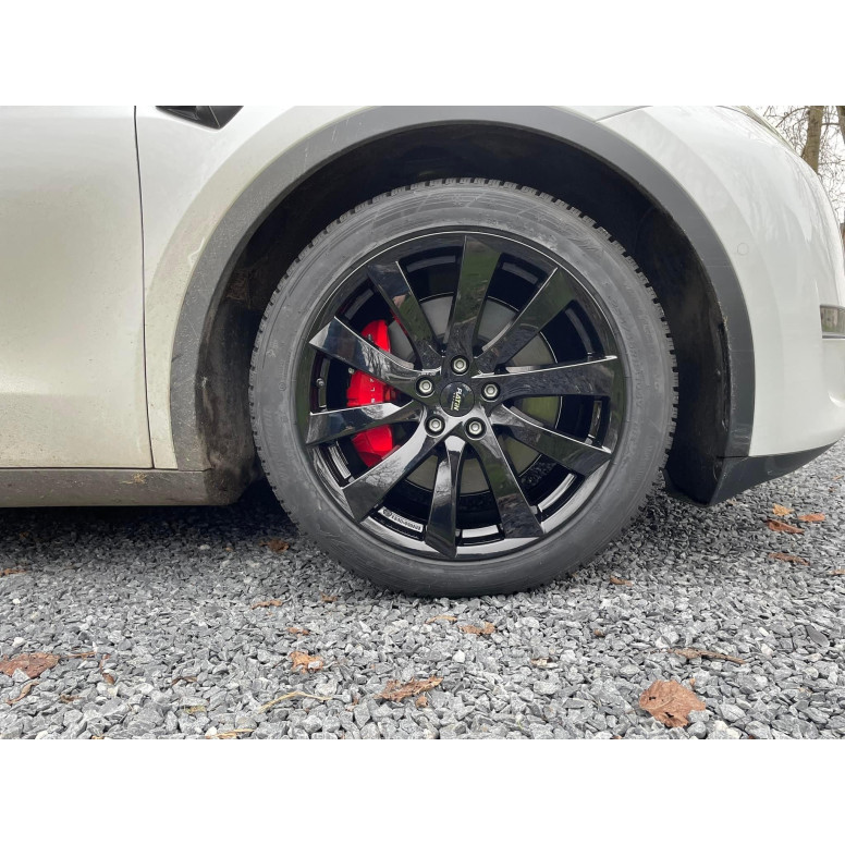 Pack de invierno para Tesla Model Y - Llantas PL06 y neumáticos Pirelli Winter Sottozero 3 Tesla (certificado TÜV)