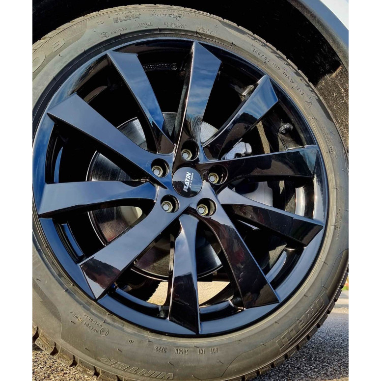 Pack de invierno para Tesla Model Y - Llantas PL06 y neumáticos Pirelli Winter Sottozero 3 Tesla (certificado TÜV)