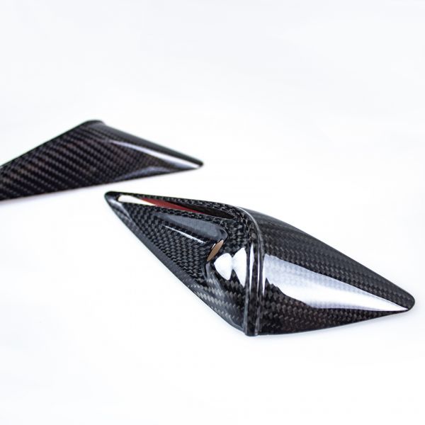 Tapa lateral de carbono para cámara Tesla Model S y Model X 2022 +