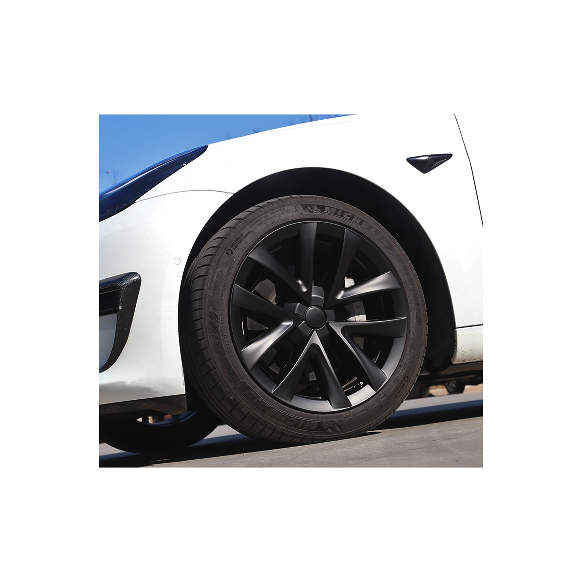 Sæt med 4 Arachnid Plaid 18 tommer hjulkapsler til Tesla Model 3 2017-2023