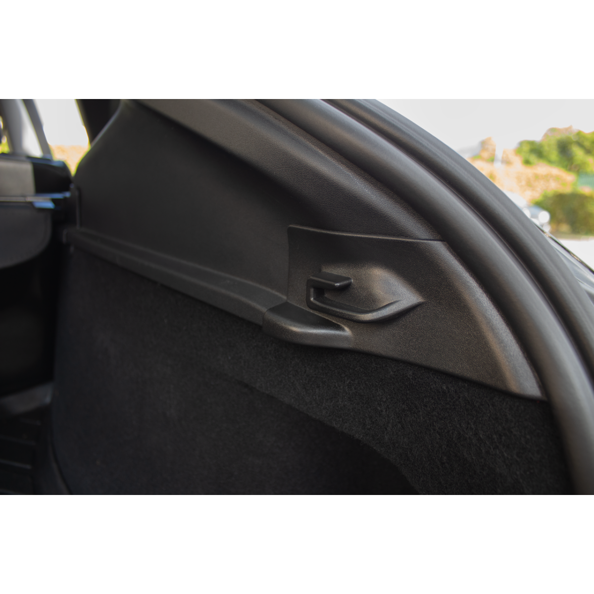 Capa para a bagageira com enrolador para o Tesla Model Y