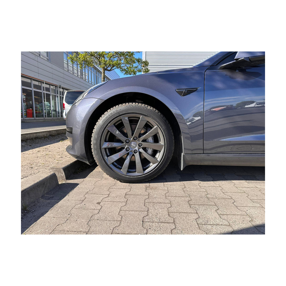 Ruote complete invernali per Tesla Model 3 - Cerchi PL06 da 18" con pneumatici (Set di 4)