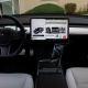 Suporte para telemóvel MagSafe integrado na consola central para Tesla Model 3 e Model Y