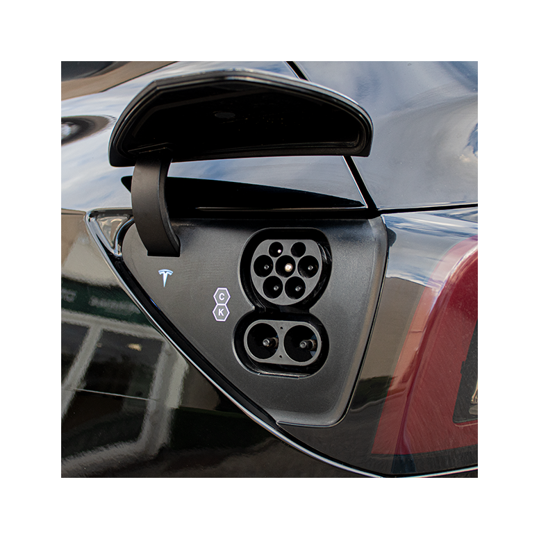 Osłona gniazda CCS Combo – Tesla Model 3 i Y