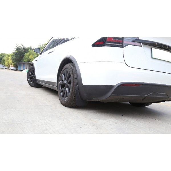 Guardabarros adaptados - Tesla Model X