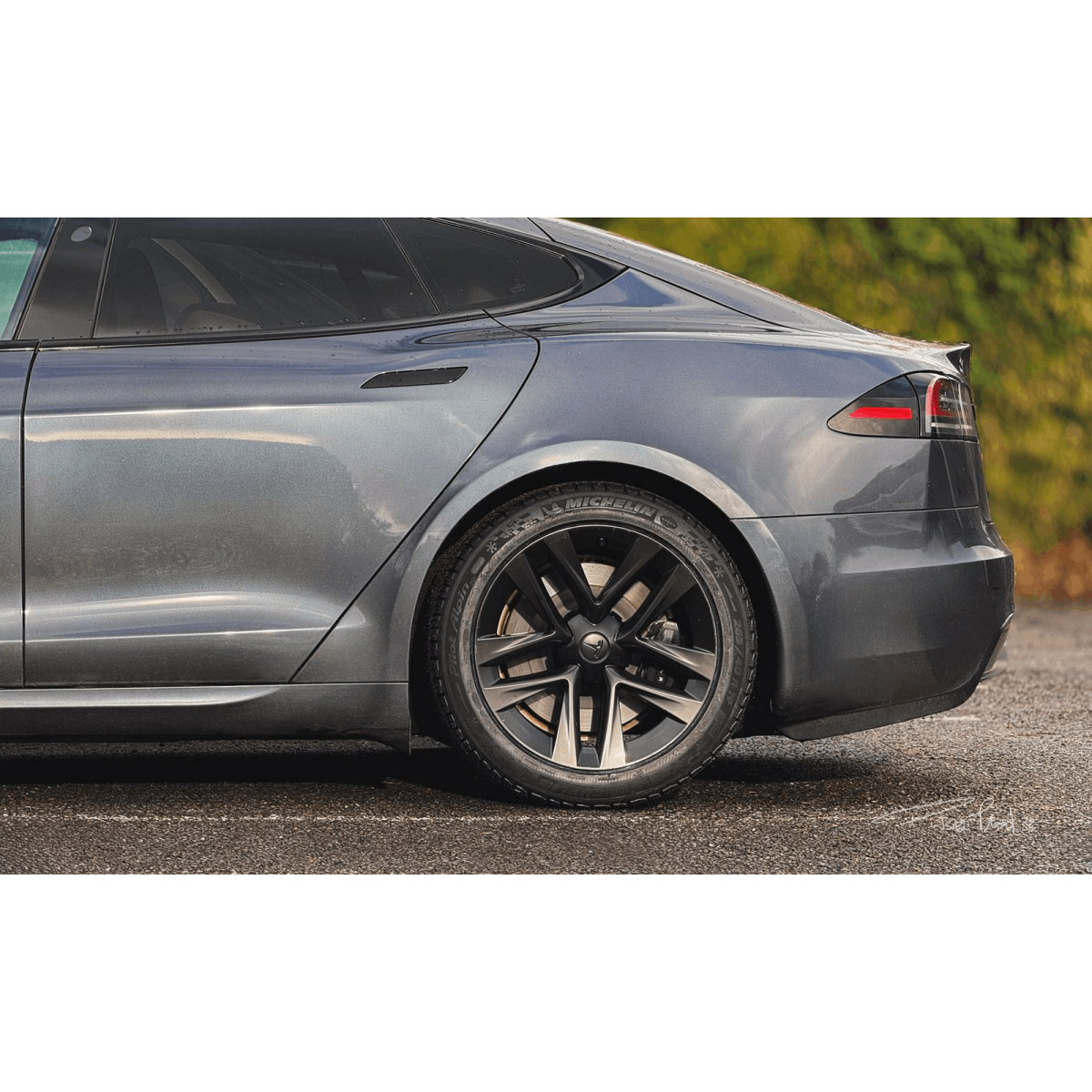 Talvirengaspaketti Tesla Model S LR & Plaid – Arachnid-vanteet renkaineen (4 kpl)