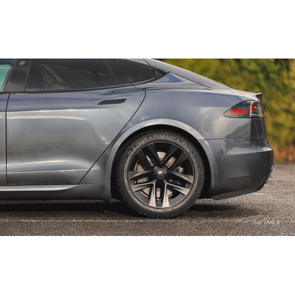 Roues complètes hiver pour Tesla Model S LR & Plaid - Jantes Arachnid avec pneus (Lot de 4)