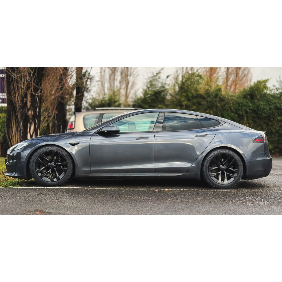 Complete winter wheels for Tesla Model S LR & Plaid - Arachnid alloy wheels with tyres (Set of 4)