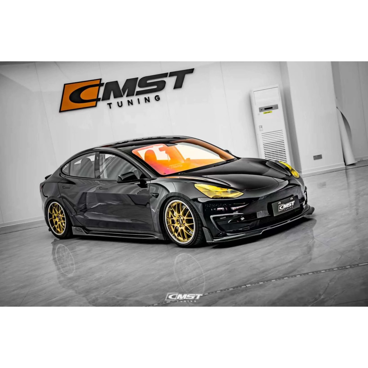 Karrosserikit sideskørter CMST V4 til Tesla Model 3