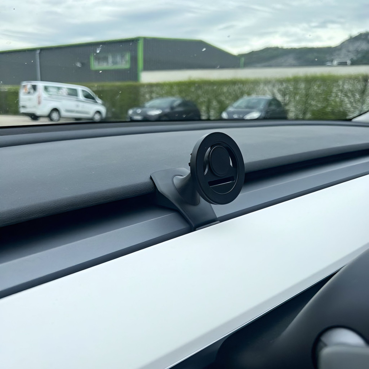Magnetische Magsafe-Handyhalterung für Tesla Model 3 und Tesla Model Y