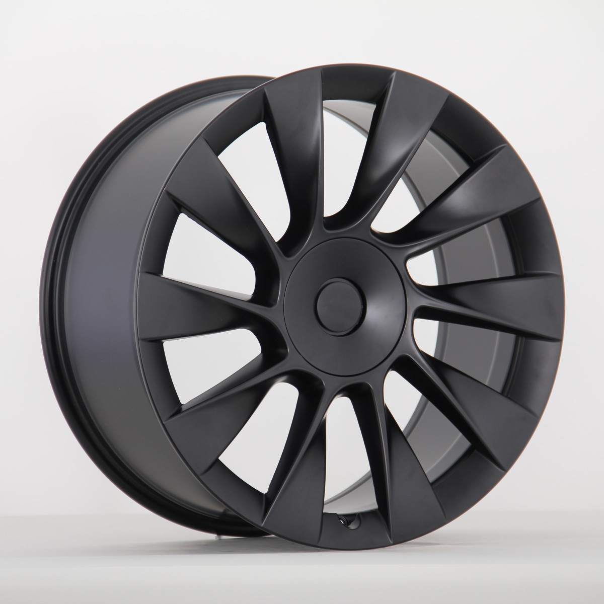 Set di 4 cerchi replica Induction per Tesla Model Y