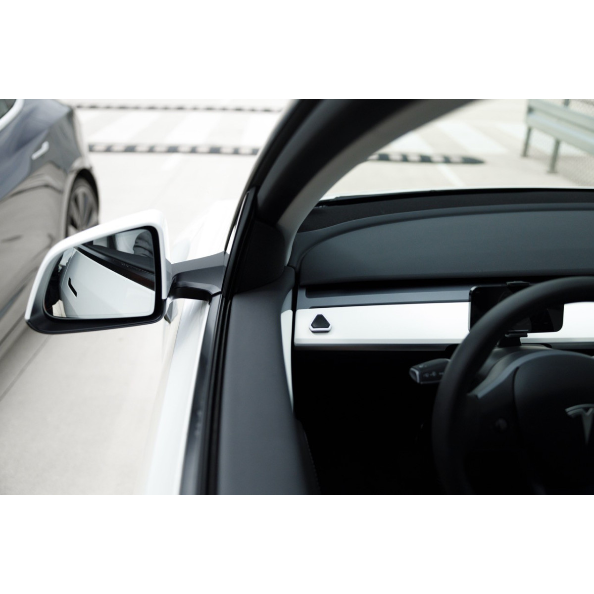 "S3XY"-knappar från Enhance - snabb och intelligent åtkomst för Tesla