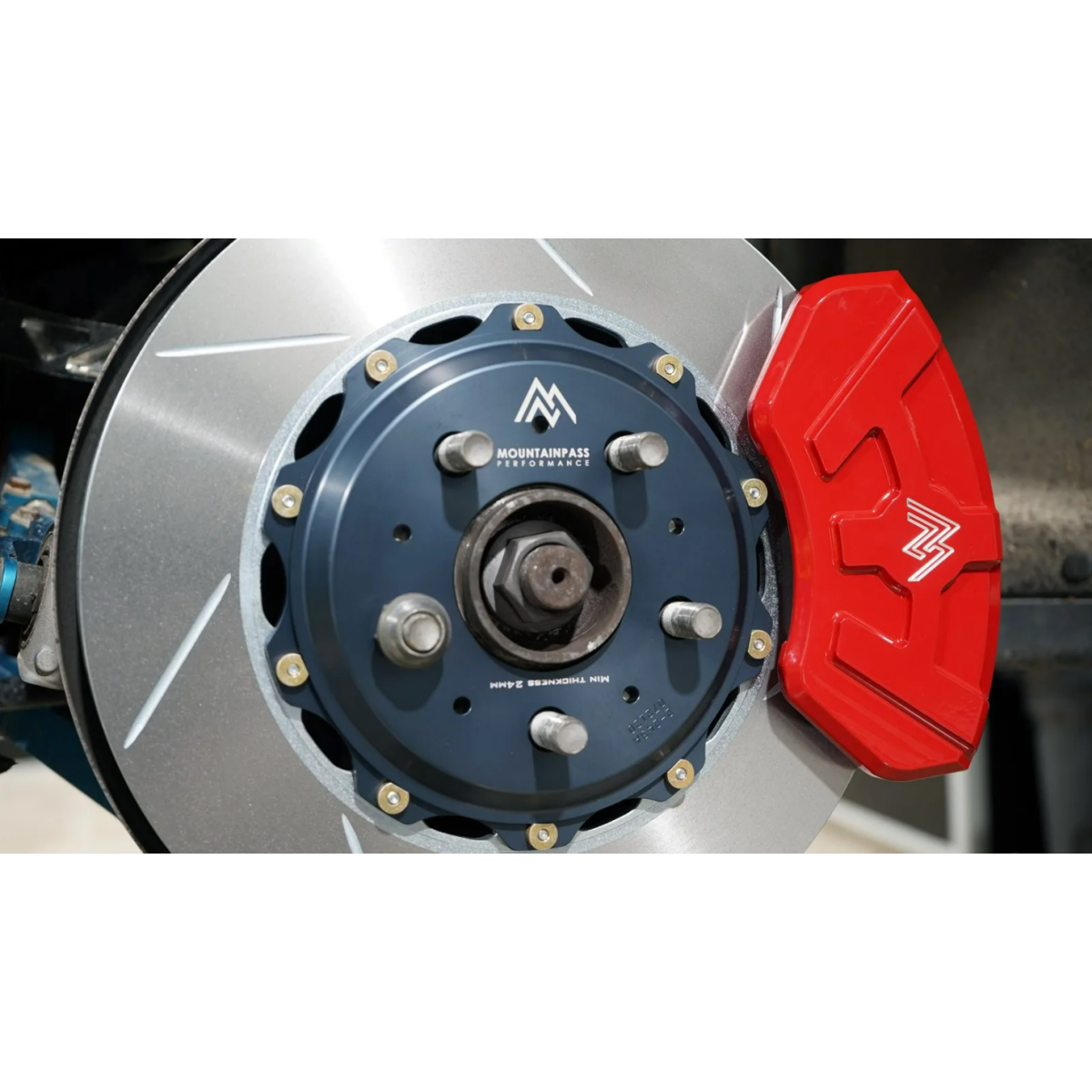 MountainPassPerformance høytytende bremsesett bak til Model 3/Y | MPP.R