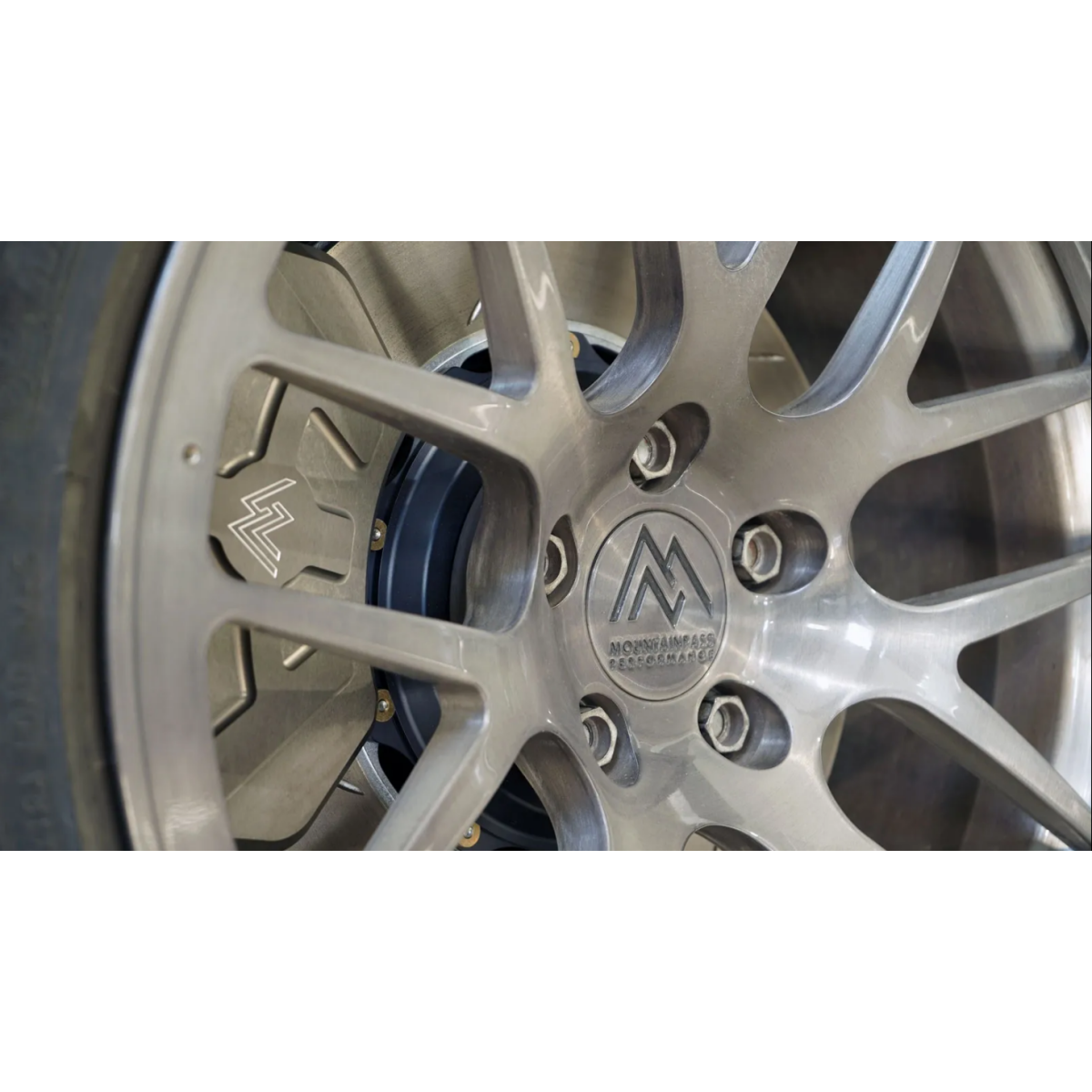 Kit freno posteriore ad alte prestazioni MountainPassPerformance per Model 3/Y | MPP.R