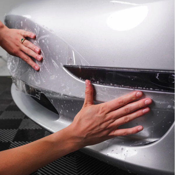 Wie Sie Ihr Auto mit Lackschutzfolie vor Schäden schützen