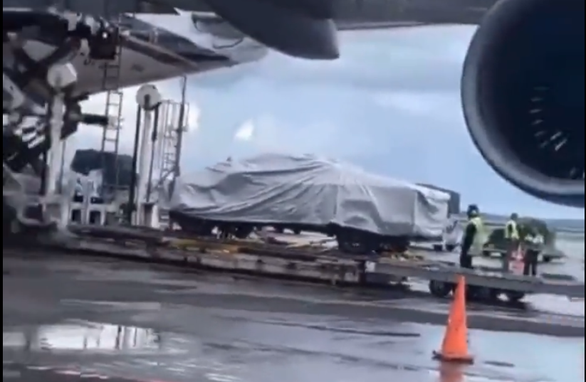 O Cybertruck da Tesla pára na Nova Zelândia