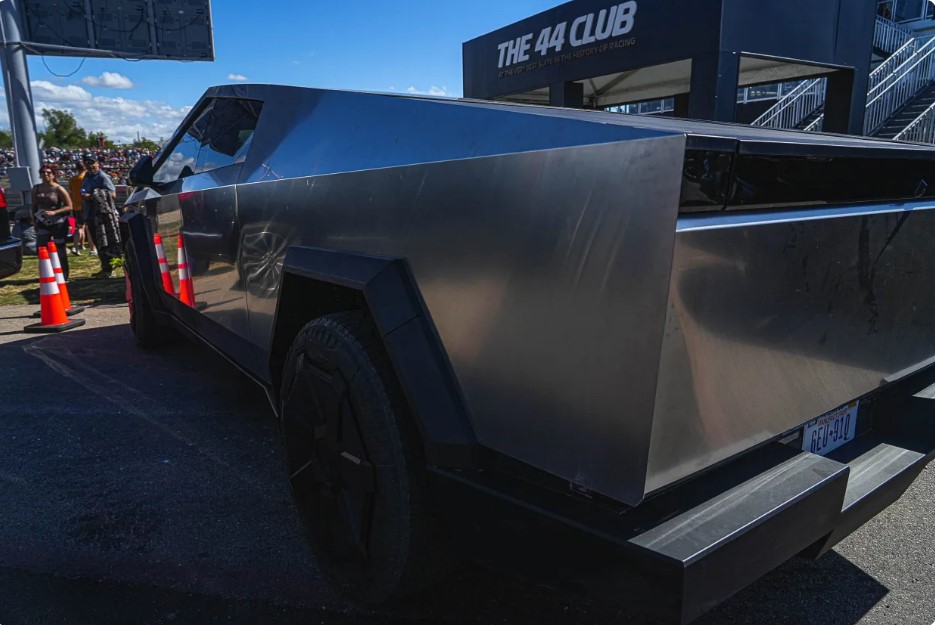 Elon Musk and Son X Æ A-12 Join the Excitement at Formula 1