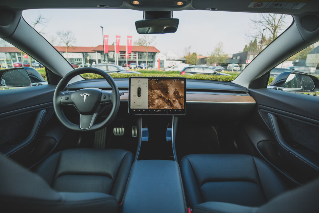 Tesla FSD Beta V12: Testing and Transition Challenges