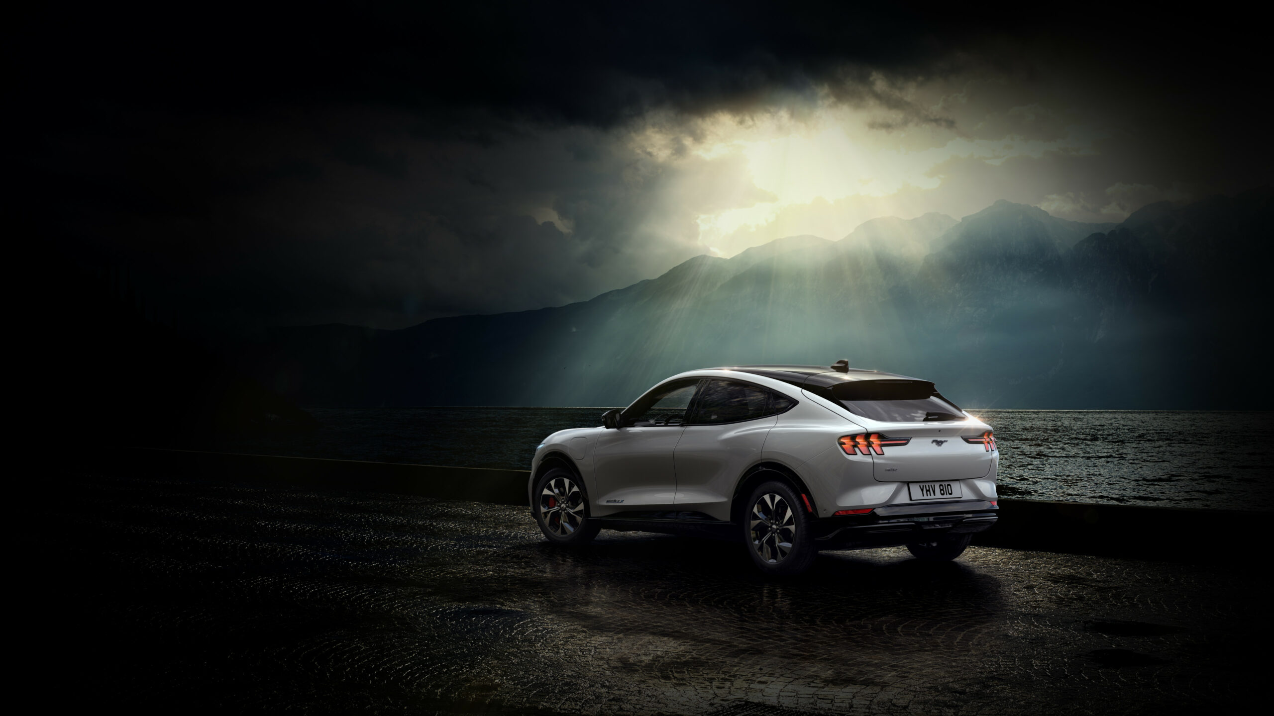 Priserne på Tesla Model Y stiger i USA og Europa
