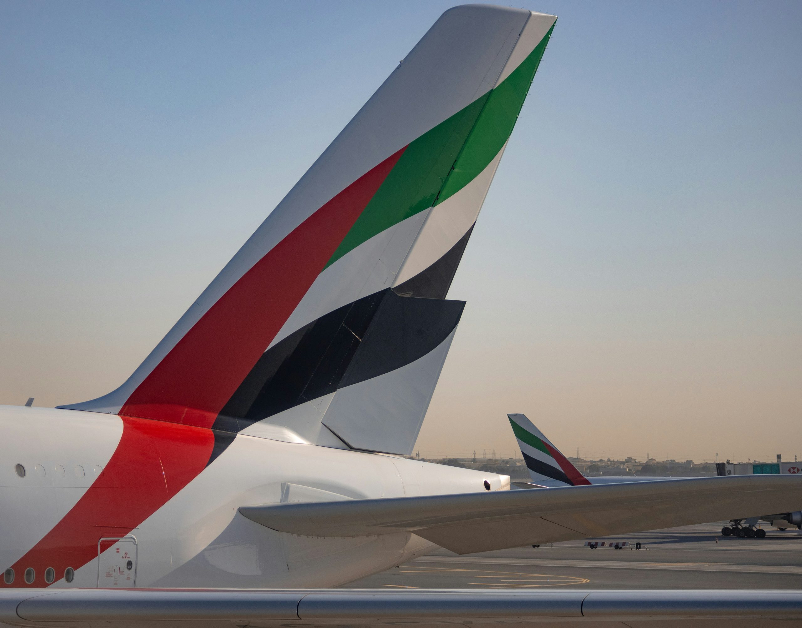 Emirates May Soon Bring SpaceX’s Starlink Wi-Fi to the Skies